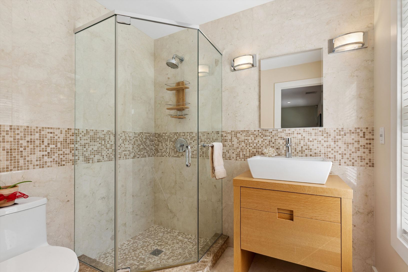  Full bath.