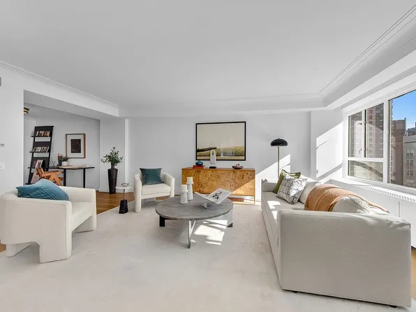 200 E 66th St APT D1403, New York, NY 10065