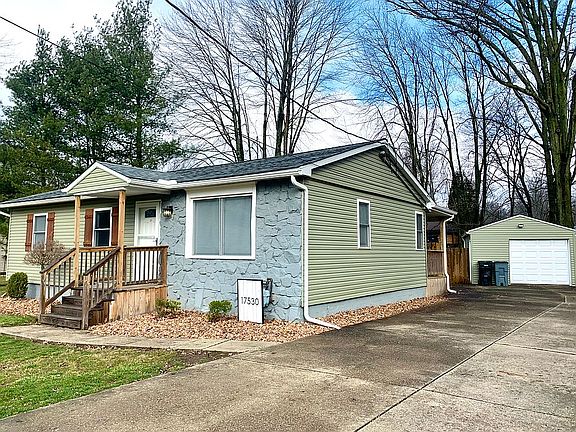 3rd image of 17530 Laurel Ave