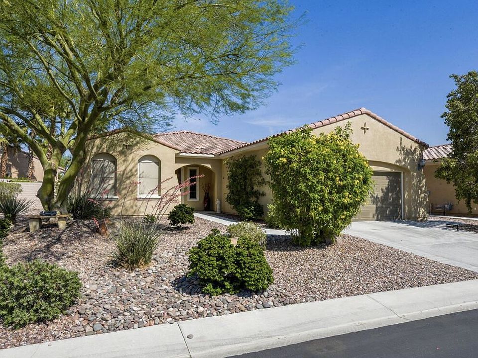 1st image of 81605 Camino Fuerte