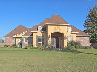 410 Kingston Plantation Blvd, Benton, LA 71006