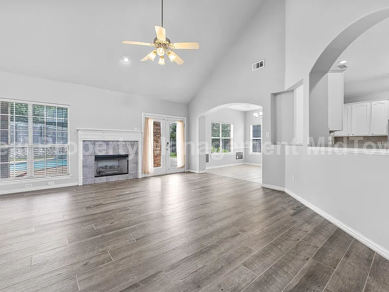 343 Mesquite Hill Dr — Photo 3