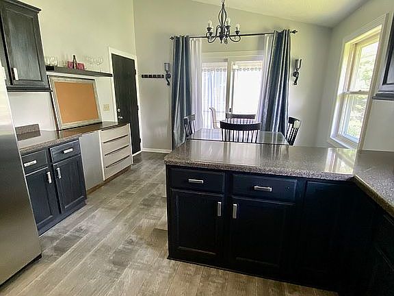 4th image of 6109 Creamery Ct