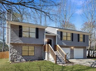 8443 Park Ridge Ln, Riverdale, GA 30274