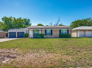 1925 Yosemite Dr, Fort Worth, TX 76112