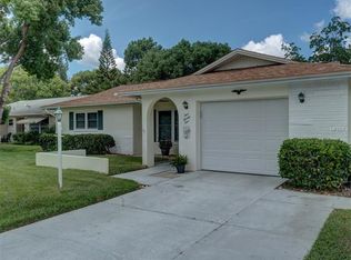 121 Stafford Dr, Palm Harbor, FL 34684