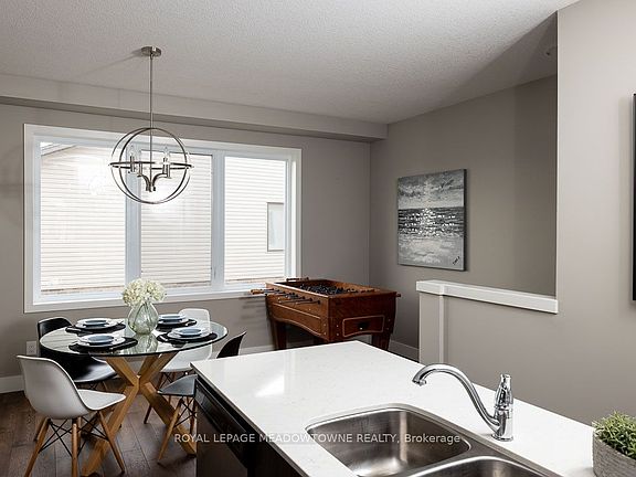 3rd image of 2144 Meadowgate Blvd