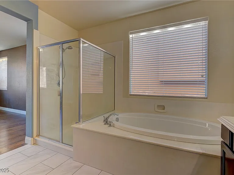 972 Rue Grand Paradis Ln — Photo 17
