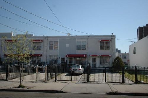 1st image of 2835 W 30th St