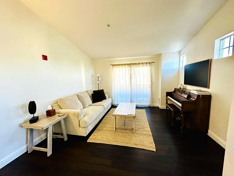 TV, Piano, coffee table, end tables, all for you!
