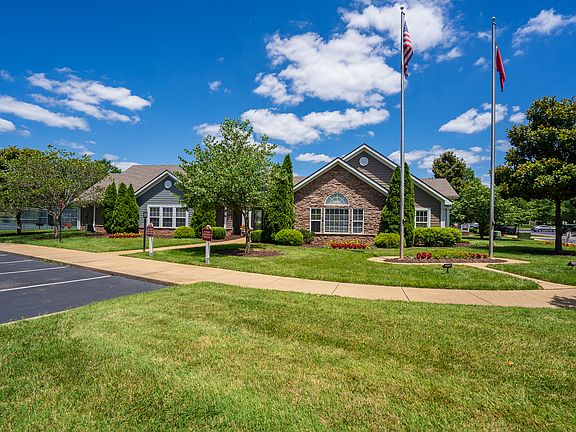 4th image of 1422 Club House Dr #H-103