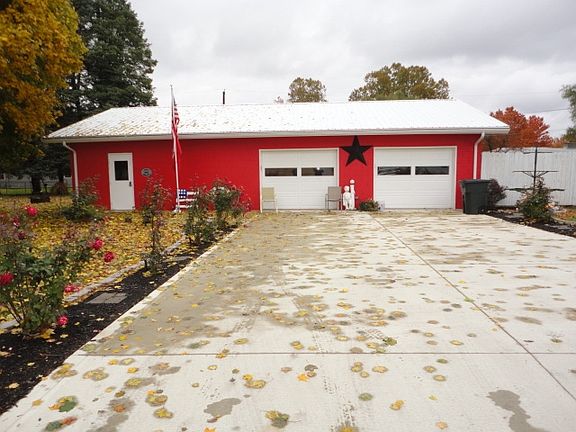 2nd image of 3800 S Reserve St