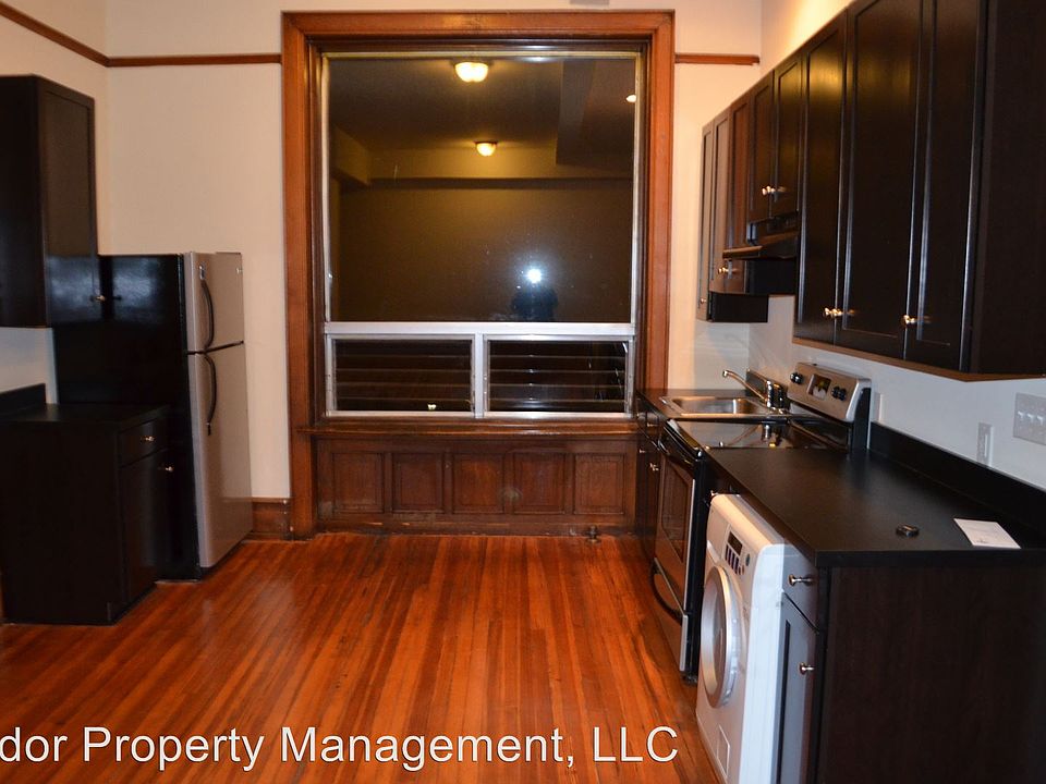 2nd image of 37 W Market St APT 4F