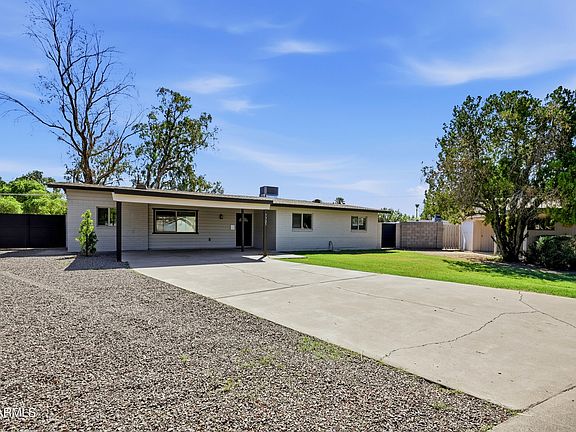 3rd image of 1325 E AVALON Drive