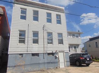 591 N 11th St, Newark, NJ 07107