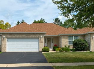 303 Garden Cir, Yorkville, IL 60560