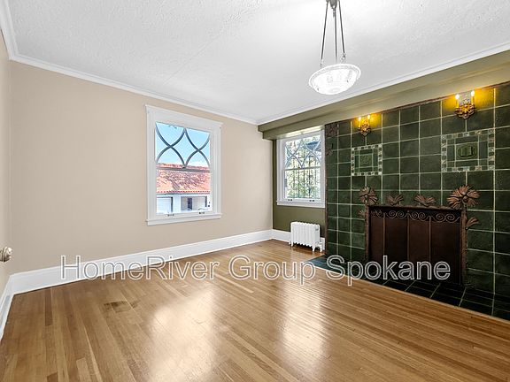 2nd image of 2328 W 1st Ave APT 2