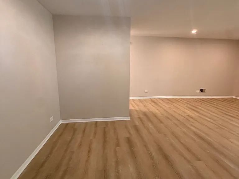 521 73rd St #104 — Photo 30