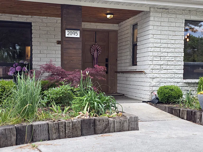 E Wilmott Dr — Photo 5