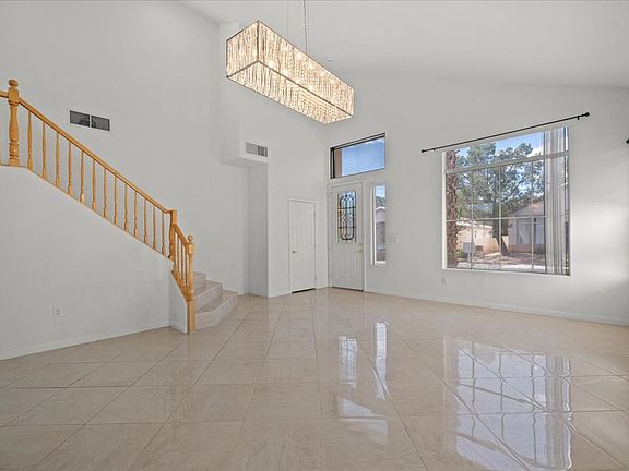 5th image of 326 Blackstone River Ave