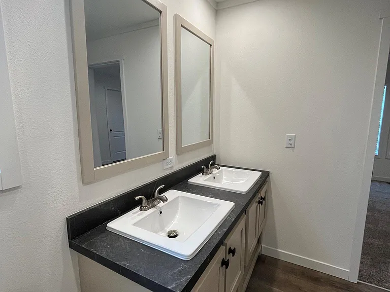 405 S Main St #3 — Photo 6