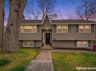 97 Llewellyn St, Lowell, MA 01850