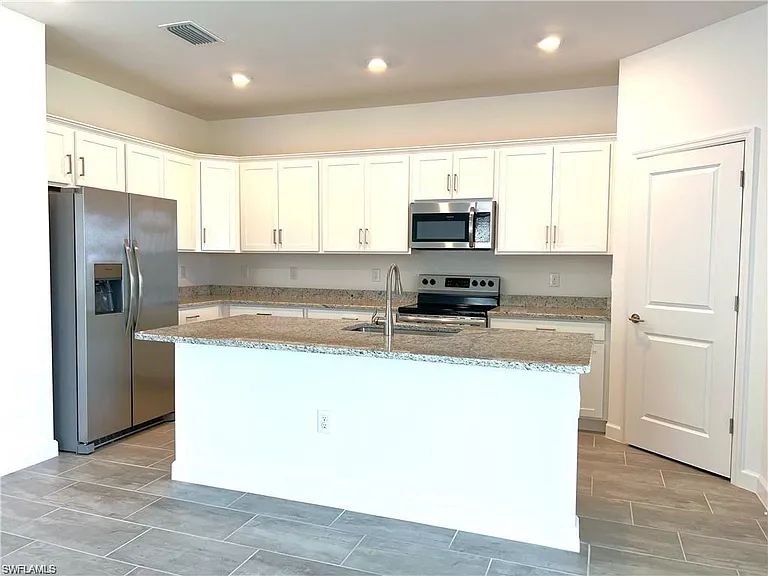 10525 Timber Creek Dr — Photo 5