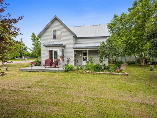 601 Lincoln Ave, Villard, MN 56385