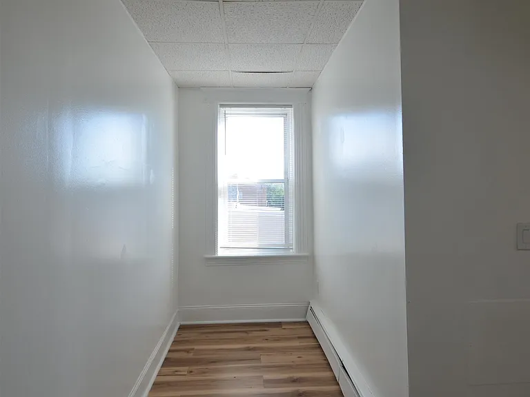 169-171 Avenue F3C #3C — Photo 9