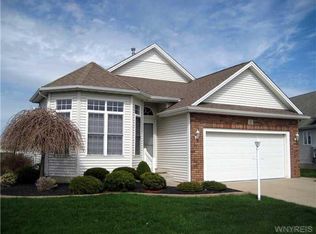 12 Starling Ct, North Tonawanda, NY 14120