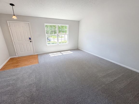 4th image of 10710 Sedgegrass Dr