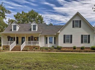 311 Peachtree St, Gilbert, SC 29054