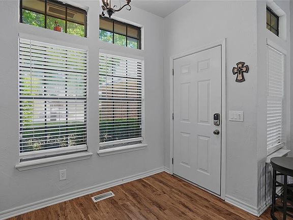 4th image of 17132 Sunny Hollow Rd