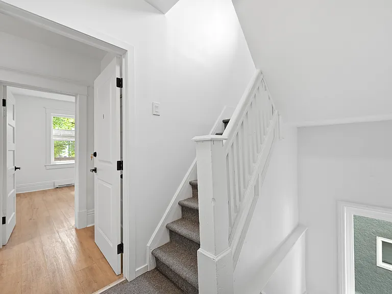 144 Arlington St — Photo 20