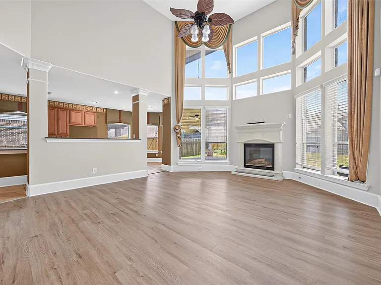 9735 Lansing Meadows Dr — Photo 8