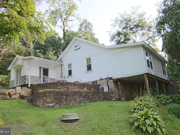 5th image of 1035 State Rd