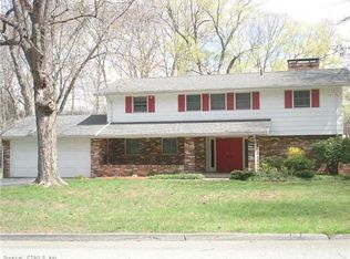 3 Dogwood Ln, Norwich, CT 06360