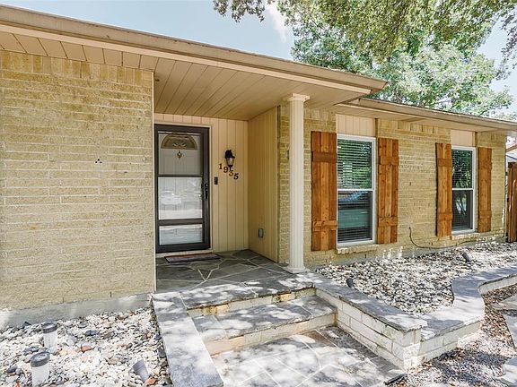4th image of 1935 Castille Dr