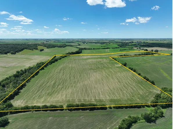 170th Street & 320th Ave, Brooklyn, IA 52211