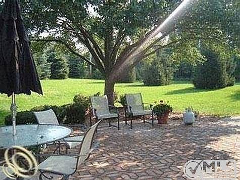 Brickpaver patio