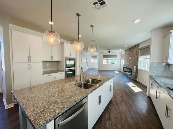 3605 Fremont St, Rolling Meadows, IL 60008