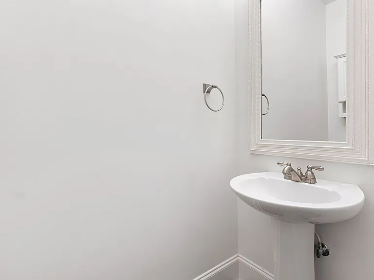 240 Timber Knoll Dr — Photo 7