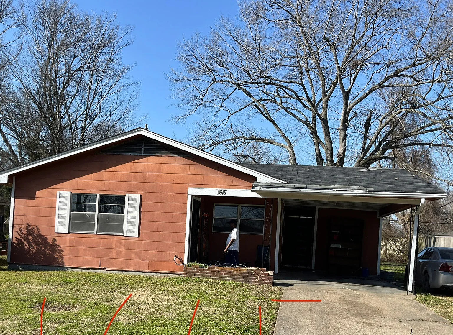 3 bed, 1.5 bath, 1099 sqft, $1,000 — Photo 1