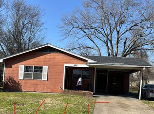 1615 S Lynne Cir, Greenville, MS 38703
