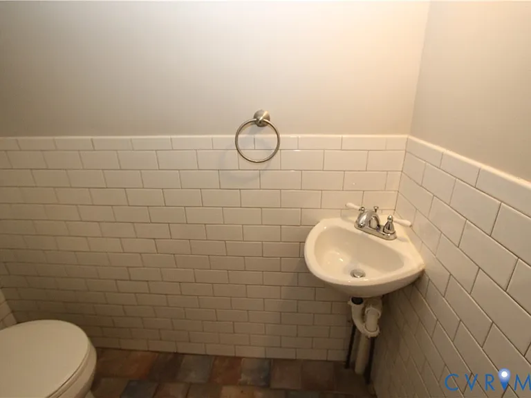 3 Strawberry St — Photo 9