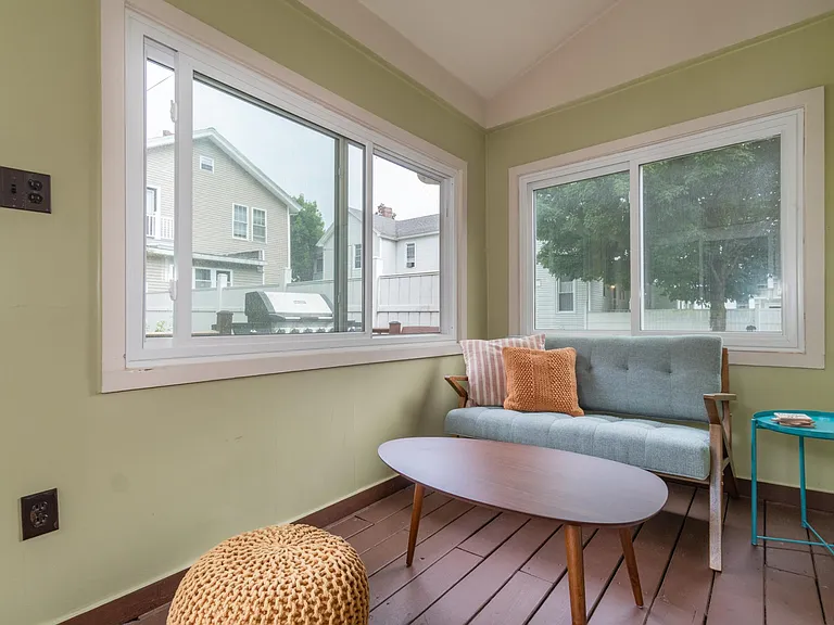170 Church St — Photo 11