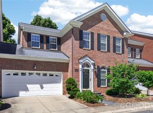 9024 Bonnie Briar Cir, Charlotte, NC 28277