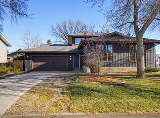 5103 W 60th St, Lacombe, AB T4L 1T8