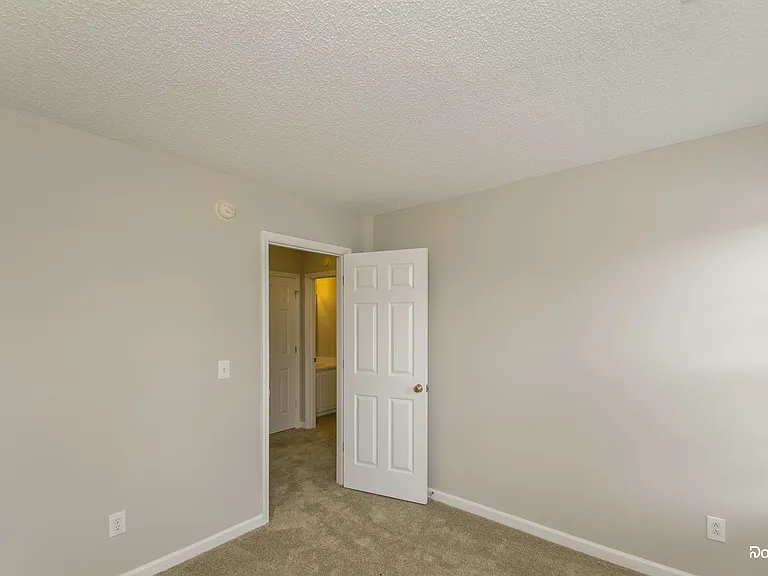 3605 Thornwood Dr — Photo 12