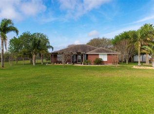2311 E Bayshore Dr, Palacios, TX 77465